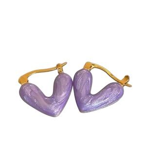 MINI PURPLE HEART SHAPED EARRINGS